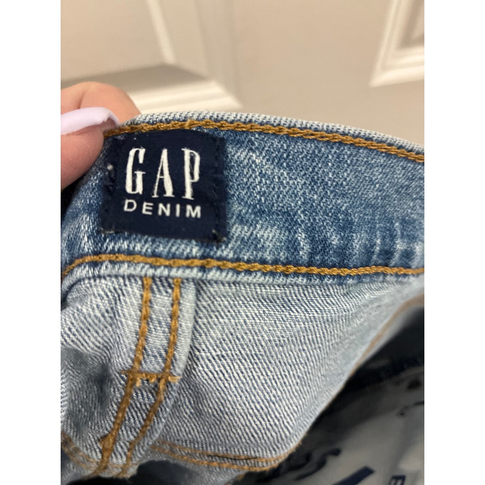 Gap Denim Womens High Rise 4 Inch Short Light Wash Distressed Raw Hem Size 29 - Picture 4 of 7